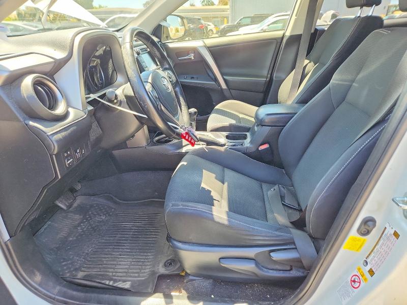 Продажа на аукционе авто 2017 Toyota Rav4, vin: JTMWFREV5HJ716173, номер лота: 60834796