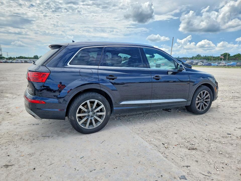 Aukcja sprzedaży 2017 Audi Q7, vin: WA1LAAF79HD019424, numer aukcji: 61645586