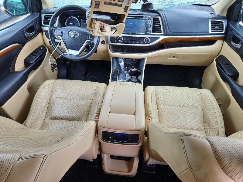 Продажа на аукционе авто 2017 Toyota Highlander, vin: 5TDDZRFH1HS433151, номер лота: 62852806