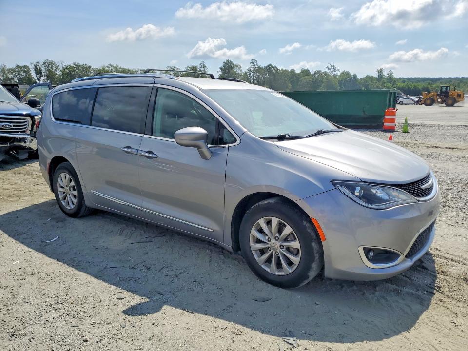 59947896 :رقم المزاد ، 2C4RC1BGXJR258645 vin ، 2018 Chrysler Pacifica مزاد بيع