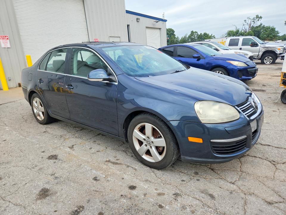63142116 :رقم المزاد ، 3VWRM71K38M106758 vin ، 2008 Volkswagen Jetta مزاد بيع