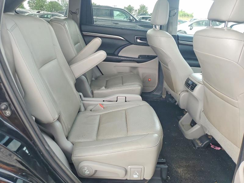 Продажа на аукционе авто 2016 Toyota Highlander, vin: 5TDDKRFH0GS260435, номер лота: 60717716
