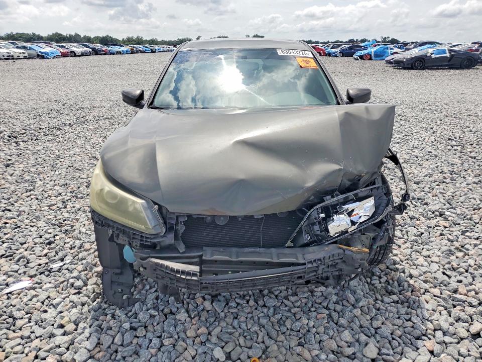 63043226 :رقم المزاد ، 1HGCR2F34FA053496 vin ، 2015 Honda Accord مزاد بيع