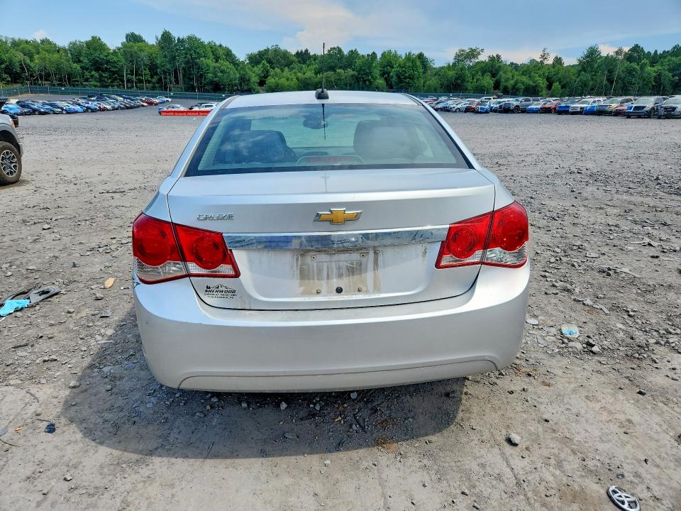 76293525 :رقم المزاد ، 1G1PA5SG8F7102903 vin ، 2015 Chevrolet Cruze مزاد بيع