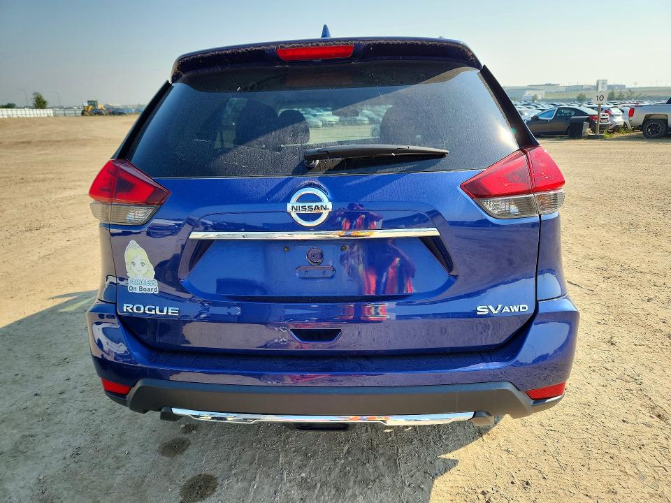 62004466 :رقم المزاد ، 5N1AT2MV4HC744090 vin ، 2017 Nissan Rogue مزاد بيع