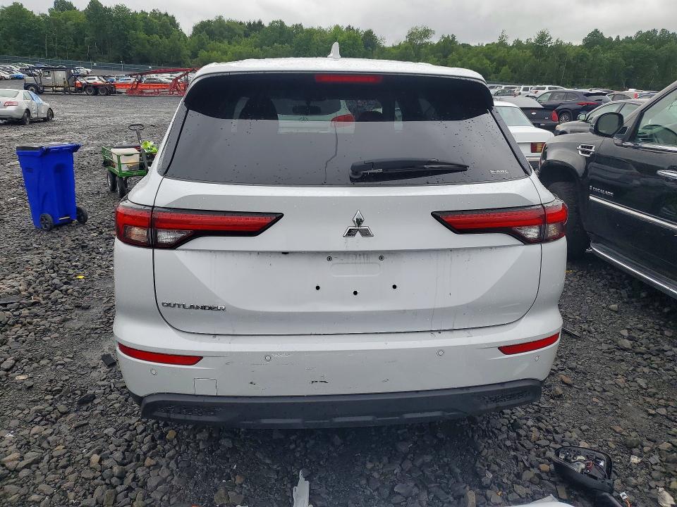 2024 Mitsubishi Outlander მანქანა იყიდება აუქციონზე, vin: JA4J4UA84RZ022283, აუქციონის ნომერი: 41632746