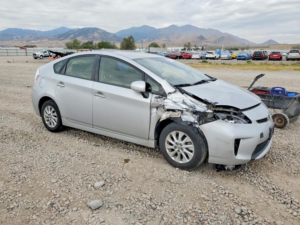 Продаж на аукціоні авто 2014 Toyota Prius Plug-in Hybrid, vin: JTDKN3DP0E3051863, номер лоту: 62015816