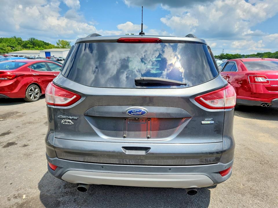 2015 Ford Escape მანქანა იყიდება აუქციონზე, vin: 1FMCU9G93FUB22844, აუქციონის ნომერი: 63028106