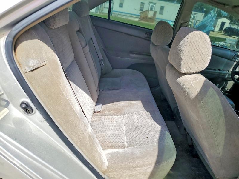 61859896 :رقم المزاد ، 4T1BE32K22U099146 vin ، 2002 Toyota Camry مزاد بيع