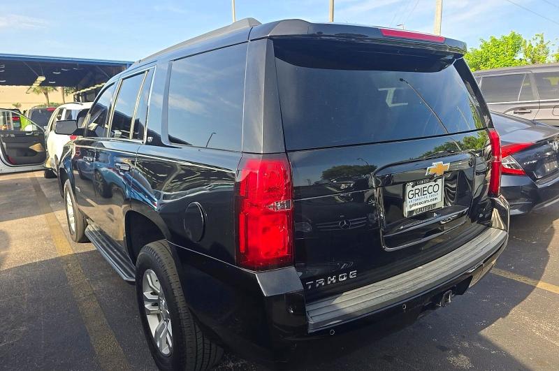 61905626 :رقم المزاد ، 1GNSKBKC0LR111239 vin ، 2020 Chevrolet Tahoe مزاد بيع