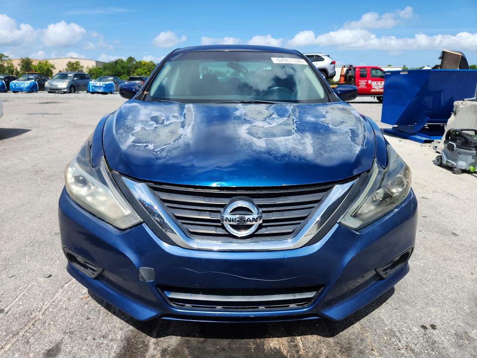 2017 Nissan Altima მანქანა იყიდება აუქციონზე, vin: 1N4AL3AP7HC116403, აუქციონის ნომერი: 62061506