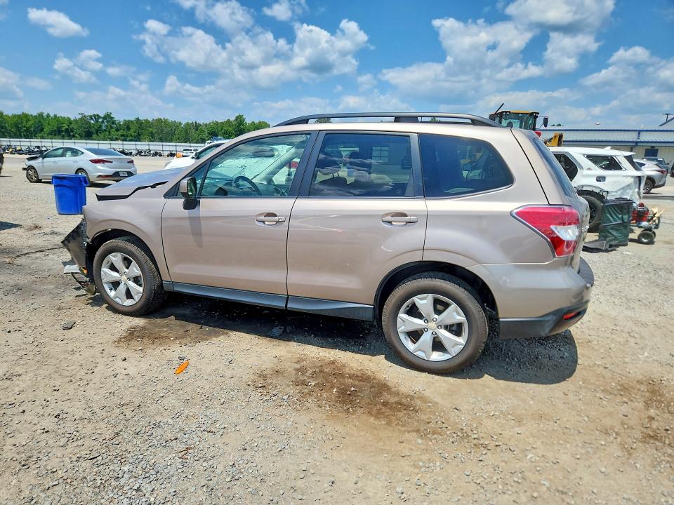 63210686 :رقم المزاد ، JF2SJADC7FH574235 vin ، 2015 Subaru Forester مزاد بيع