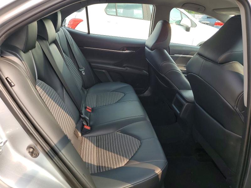 62956486 :رقم المزاد ، 4T1G11AKXNU627723 vin ، 2022 Toyota Camry مزاد بيع