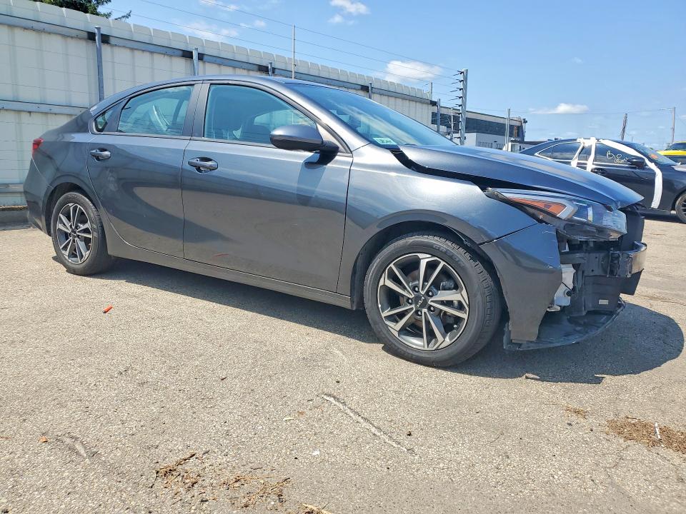 61535946 :رقم المزاد ، 3KPF24AD8RE780539 vin ، 2024 Kia Forte مزاد بيع