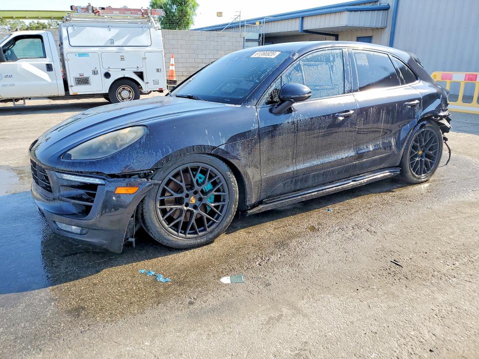 61366926 :رقم المزاد ، WP1AG2A5XHLB50132 vin ، 2017 Porsche Macan مزاد بيع