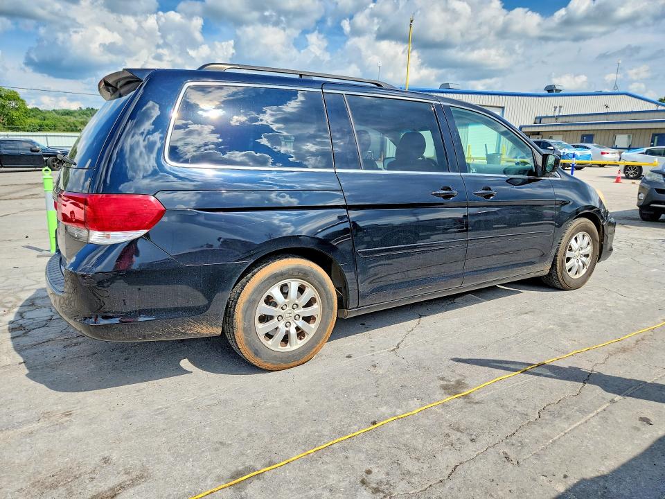 61750826 :رقم المزاد ، 5FNRL38778B028568 vin ، 2008 Honda Odyssey مزاد بيع