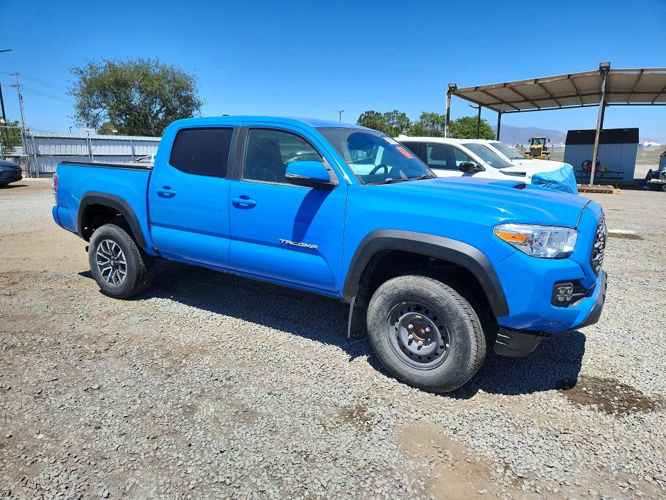 2021 Toyota Tacoma მანქანა იყიდება აუქციონზე, vin: 3TYAZ5CNXMT005843, აუქციონის ნომერი: 58569786