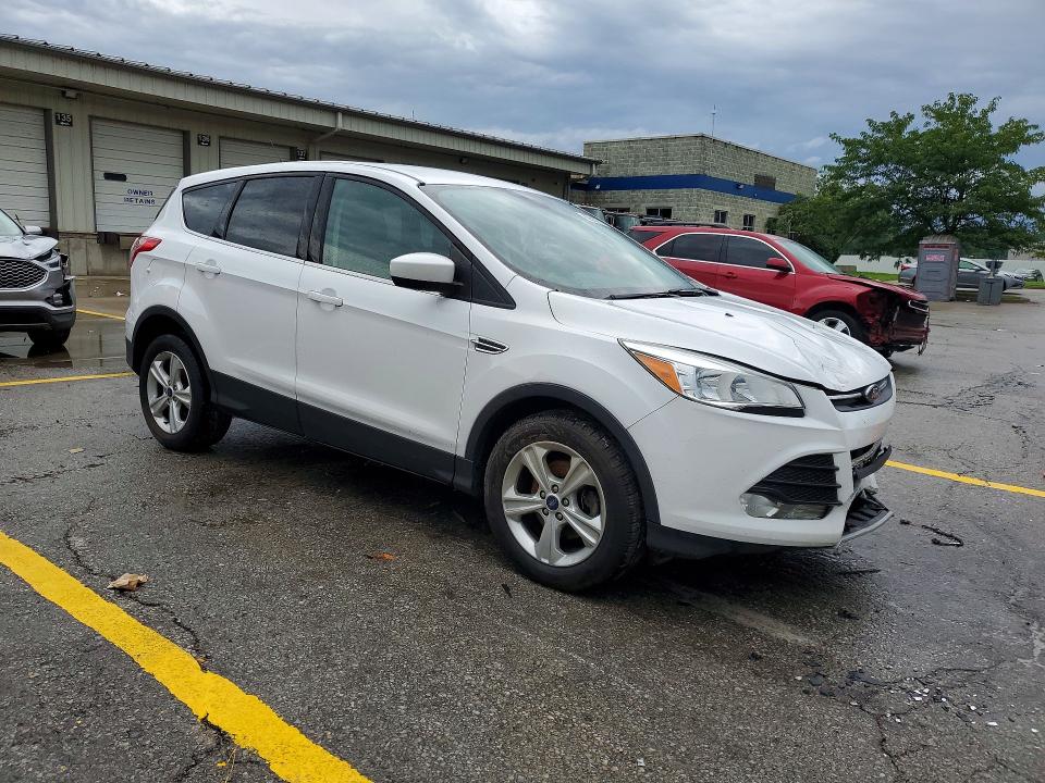 2016 Ford Escape მანქანა იყიდება აუქციონზე, vin: 1FMCU0G7XGUC89682, აუქციონის ნომერი: 60593716