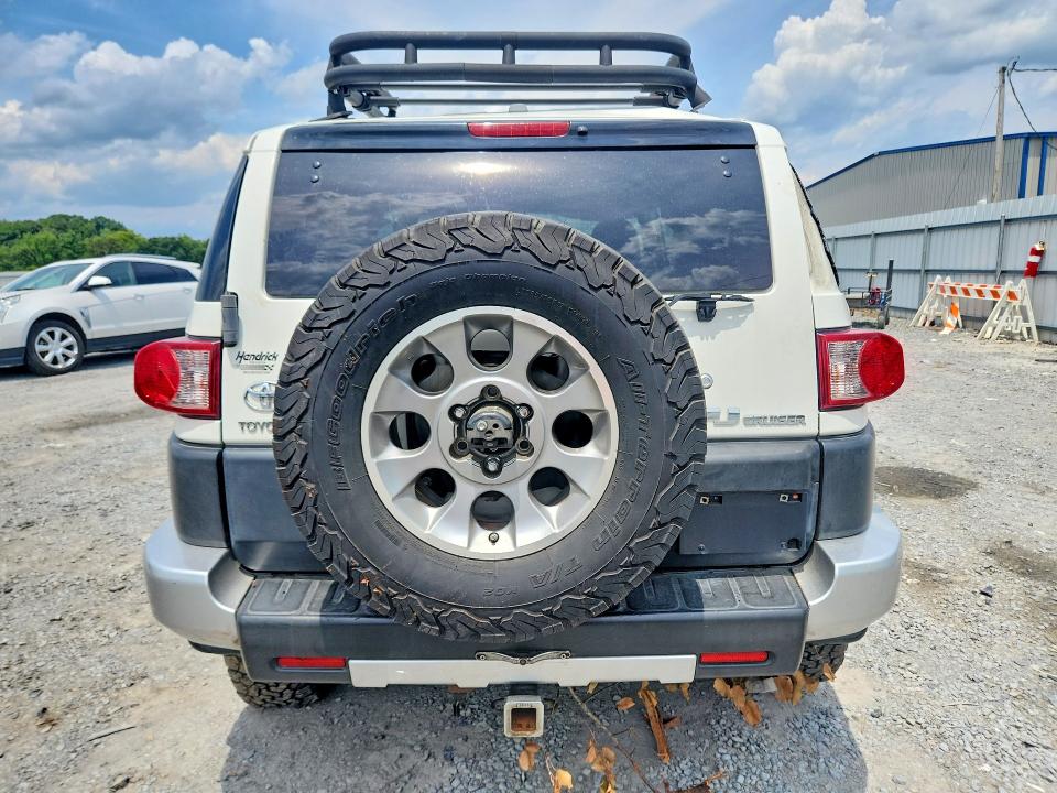 Продаж на аукціоні авто 2011 Toyota Fj Cruiser, vin: JTEBU4BF9BK103183, номер лоту: 59807986