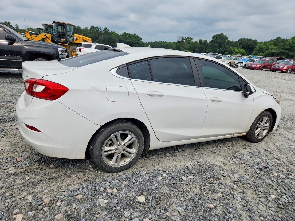 61837406 :رقم المزاد ، 1G1BE5SM6H7231228 vin ، 2017 Chevrolet Cruze مزاد بيع