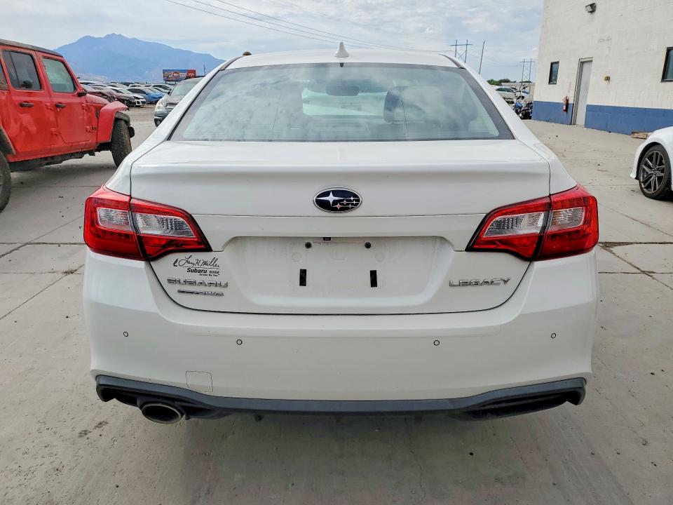 61158656 :رقم المزاد ، 4S3BNAN65K3018461 vin ، 2019 Subaru Legacy مزاد بيع