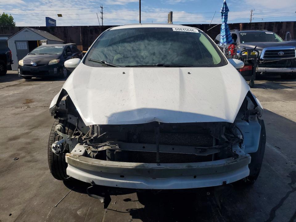 60845646 :رقم المزاد ، 3FADP4FJ1FM196935 vin ، 2015 Ford Fiesta مزاد بيع