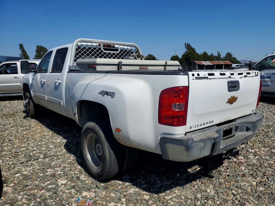 62355906 :رقم المزاد ، 1GC4K1C80EF131890 vin ، 2014 Chevrolet Silverado مزاد بيع
