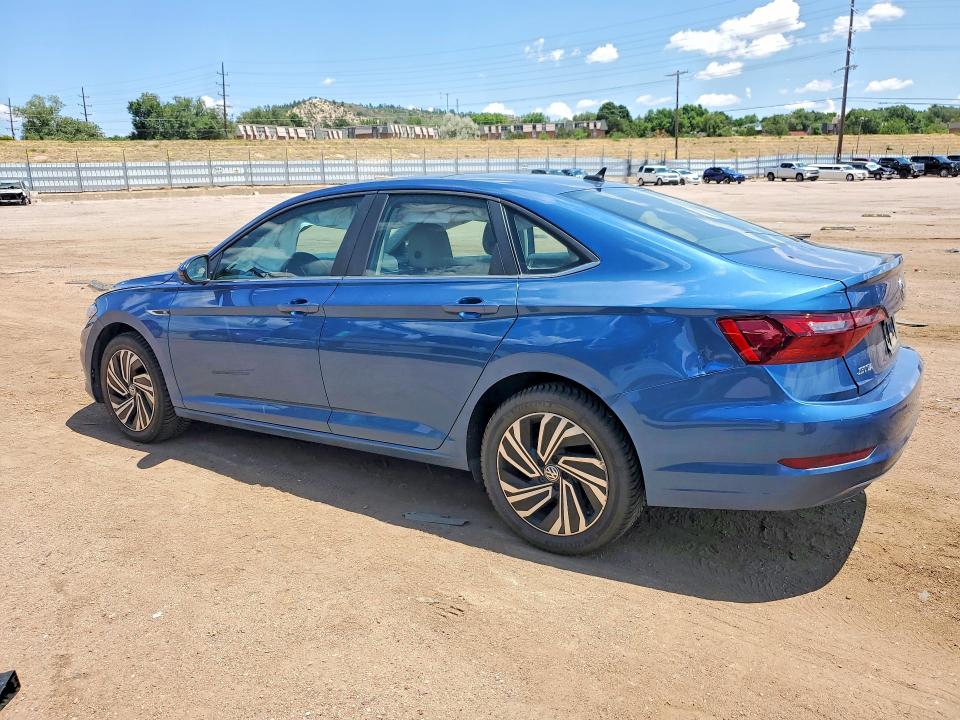 62674696 :رقم المزاد ، 3VWEB7BU8LM073804 vin ، 2020 Volkswagen Jetta مزاد بيع