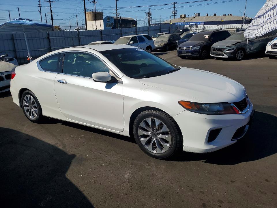 2013 Honda Accord მანქანა იყიდება აუქციონზე, vin: 1HGCT1B3XDA013857, აუქციონის ნომერი: 61981966