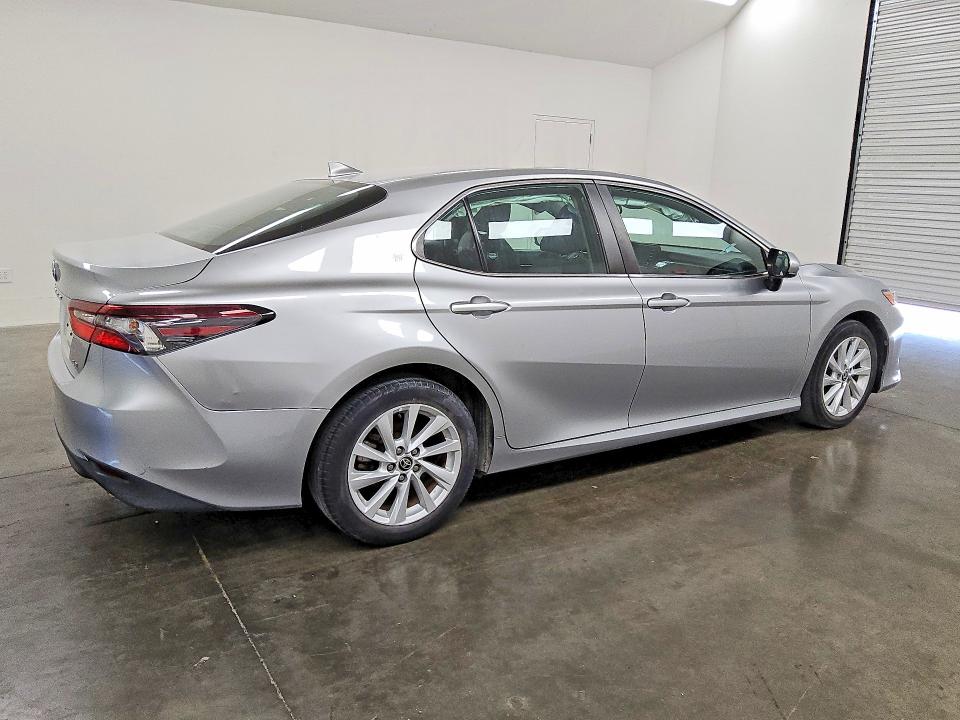 2022 Toyota Camry მანქანა იყიდება აუქციონზე, vin: 4T1C11AK7NU651377, აუქციონის ნომერი: 60887096