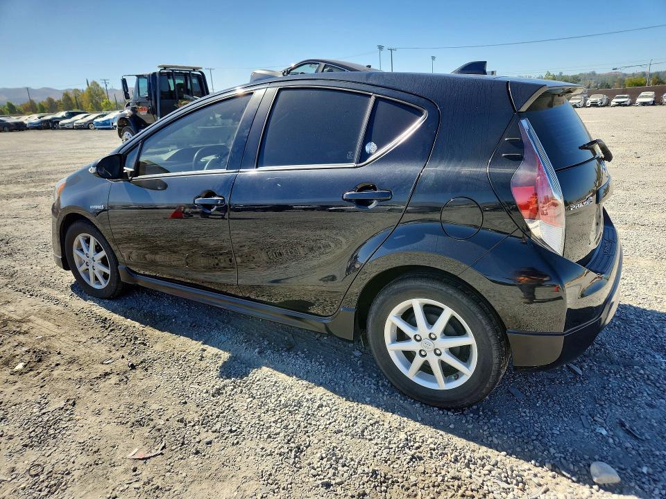 Auction sale of the 2017 Toyota Prius C, vin: JTDKDTB32H1598233, lot number: 63371036