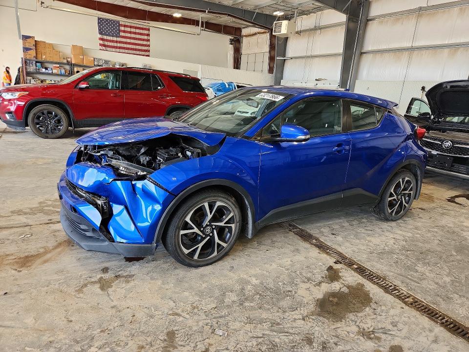 Продажа на аукционе авто 2018 Toyota C-hr, vin: NMTKHMBX2JR012943, номер лота: 63217866