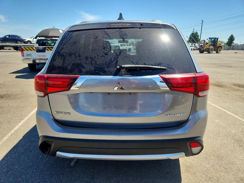 Продаж на аукціоні авто 2017 Mitsubishi Outlander, vin: JA4AD2A39HZ040740, номер лоту: 62505566