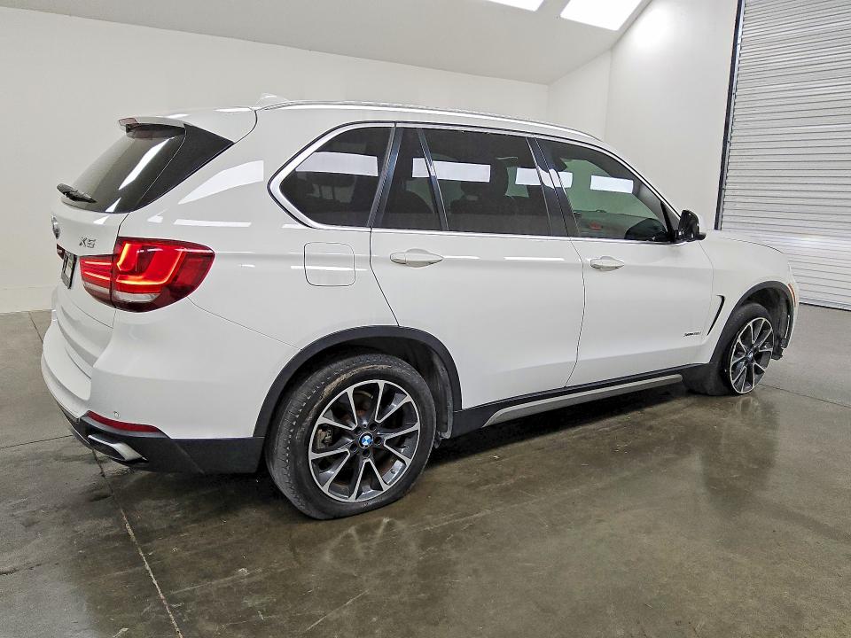 61980676 :رقم المزاد ، 5UXKR0C51J0X87269 vin ، 2018 Bmw X5 مزاد بيع