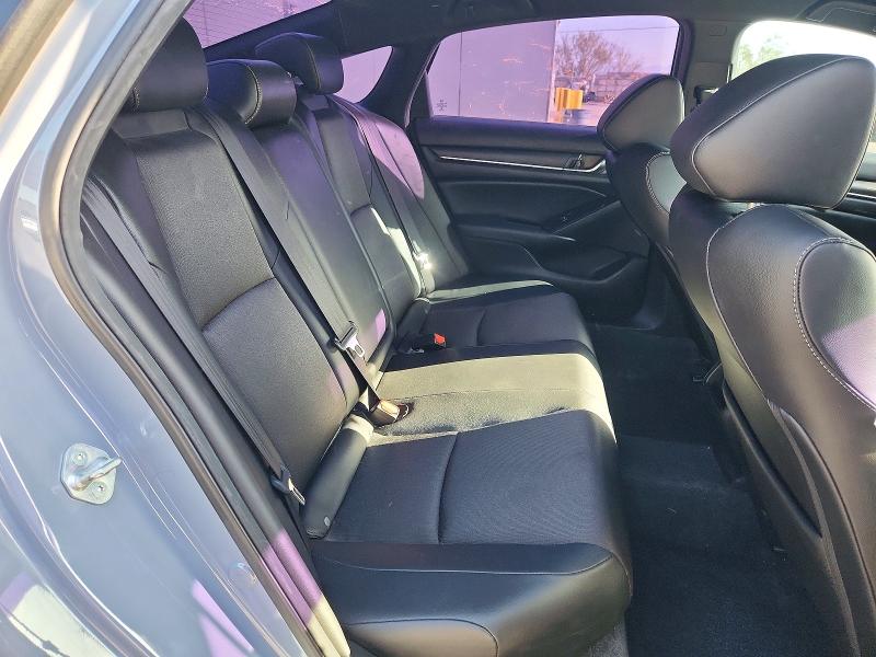 62207756 :رقم المزاد ، 1HGCV1F36NA012453 vin ، 2022 Honda Accord مزاد بيع