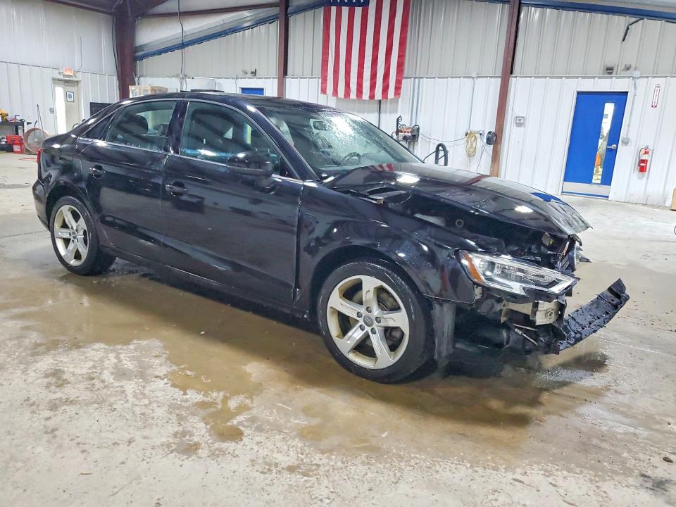 60416026 :رقم المزاد ، WAUB8GFF3H1046804 vin ، 2017 Audi A3 مزاد بيع