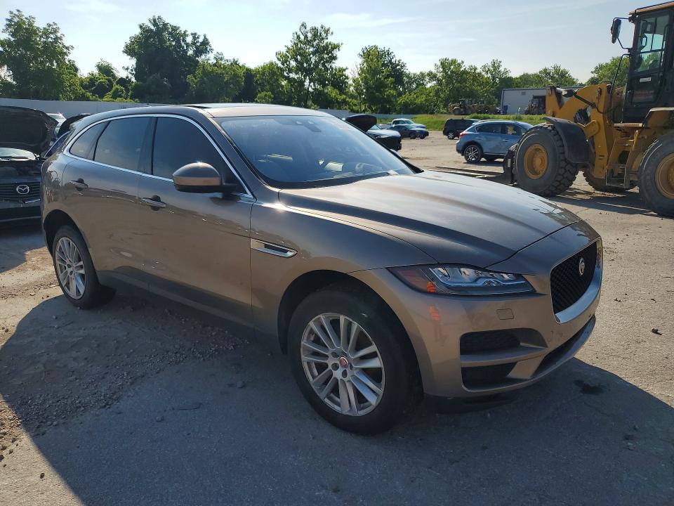 Продаж на аукціоні авто 2017 Jaguar F-pace, vin: SADCK2BV1HA895844, номер лоту: 60592656