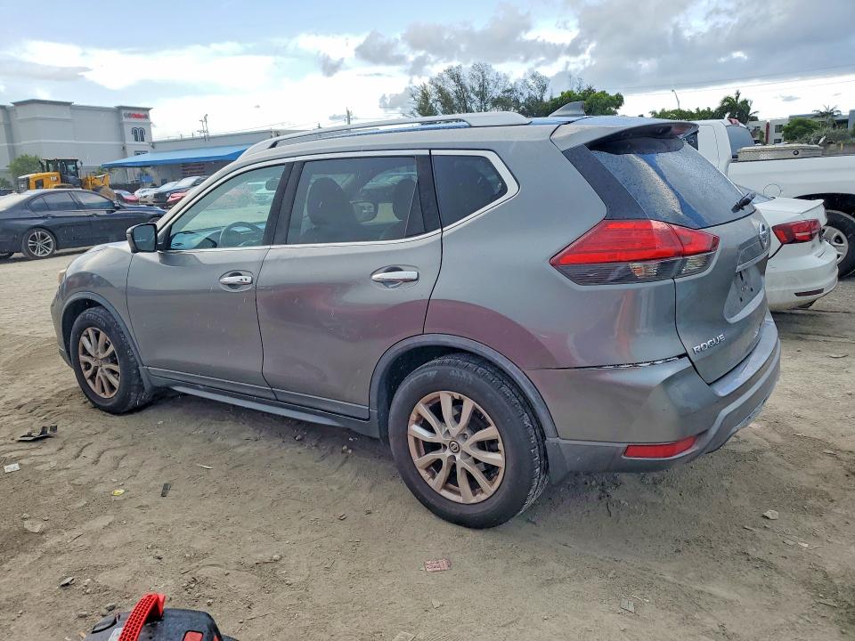 61738036 :رقم المزاد ، KNMAT2MT9HP543488 vin ، 2017 Nissan Rogue مزاد بيع