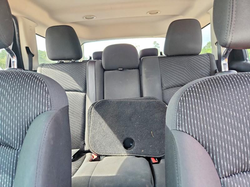60738586 :رقم المزاد ، 3C4PDCBG8JT525472 vin ، 2018 Dodge Journey مزاد بيع