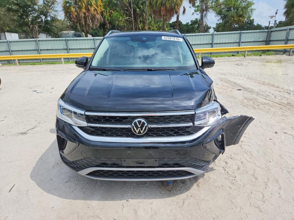 62801616 :رقم المزاد ، 3VV4X7B25RM018056 vin ، 2024 Volkswagen Taos مزاد بيع