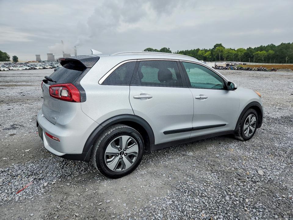 62467976 :رقم المزاد ، KNDCC3LC7H5036083 vin ، 2017 Kia Niro مزاد بيع