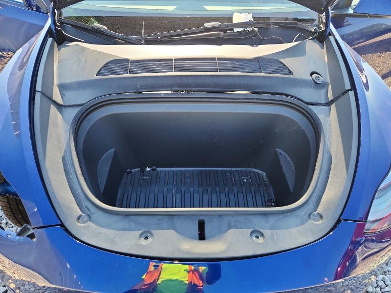 60041976 :رقم المزاد ، 7SAYGDEF0PF870221 vin ، 2023 Tesla Model Y مزاد بيع