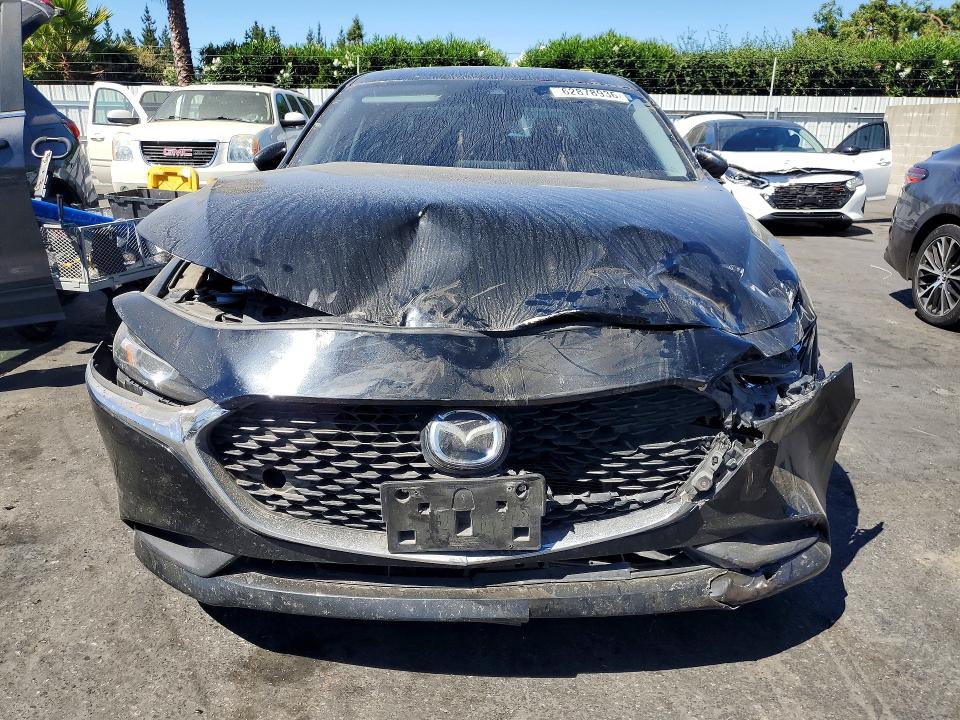 62878936 :رقم المزاد ، JM1BPABL3M1326974 vin ، 2021 Mazda 3 مزاد بيع