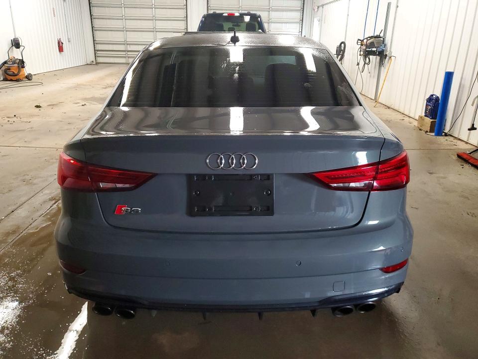 2018 Audi S3 მანქანა იყიდება აუქციონზე, vin: WAUB1GFF7J1027411, აუქციონის ნომერი: 61388586
