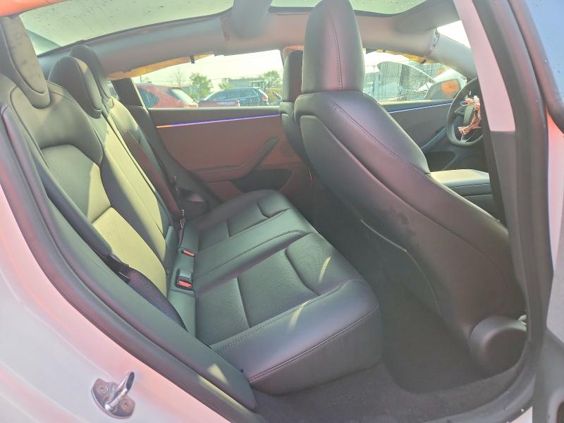 61310606 :رقم المزاد ، 5YJ3E1EA5SF980397 vin ، 2025 Tesla Model 3 مزاد بيع