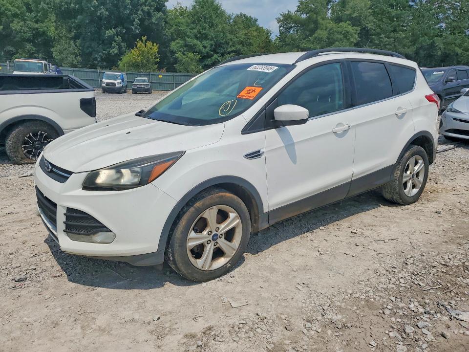 2015 Ford Escape მანქანა იყიდება აუქციონზე, vin: 1FMCU0GX8FUC81787, აუქციონის ნომერი: 62253946