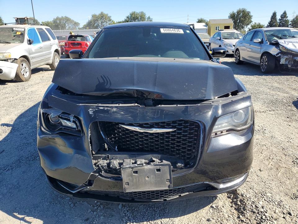 Aukcja sprzedaży 2015 Chrysler 300, vin: 2C3CCABG4FH922560, numer aukcji: 60864836