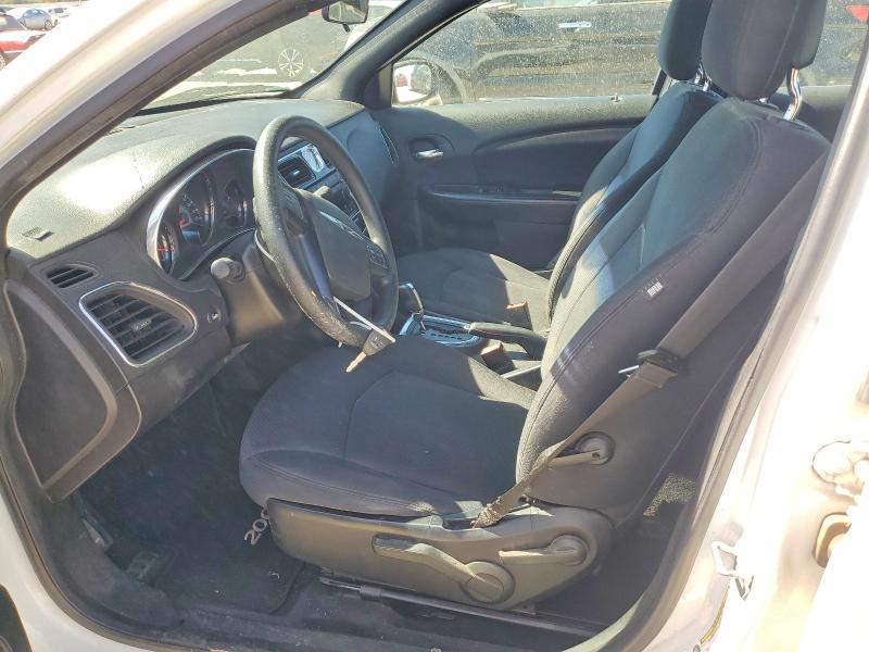 60210626 :رقم المزاد ، 1C3CCBABXEN141219 vin ، 2014 Chrysler 200 مزاد بيع