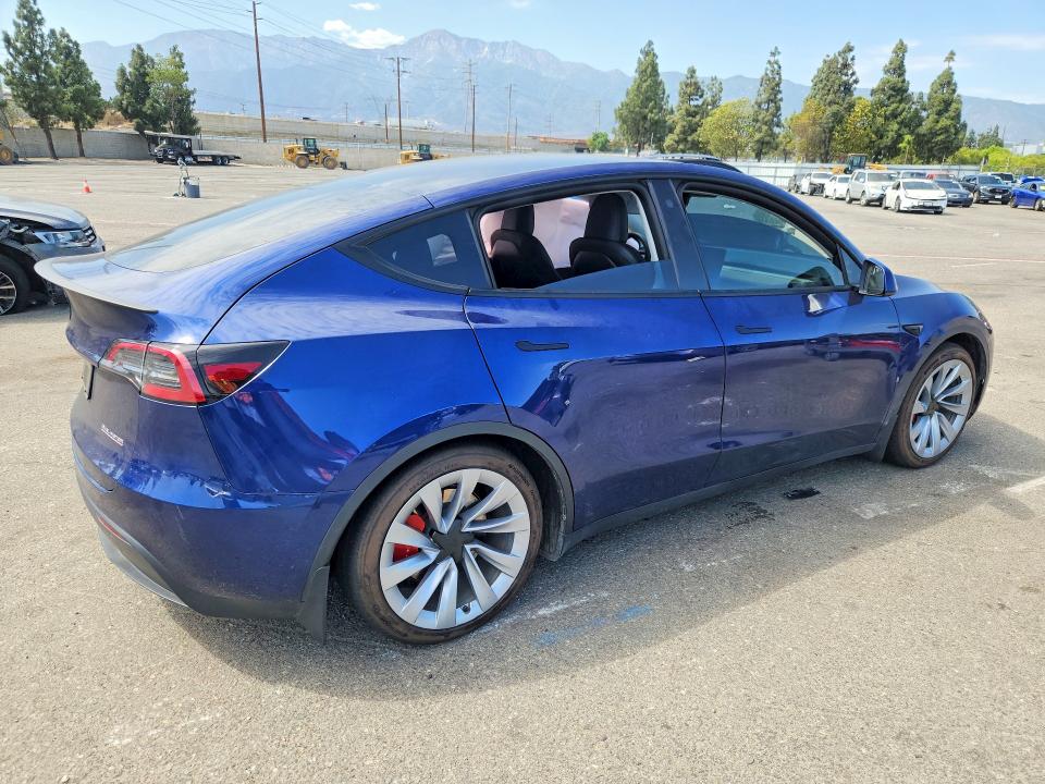 Продаж на аукціоні авто 2023 Tesla Model Y, vin: 7SAYGDEF3PF682521, номер лоту: 61989826