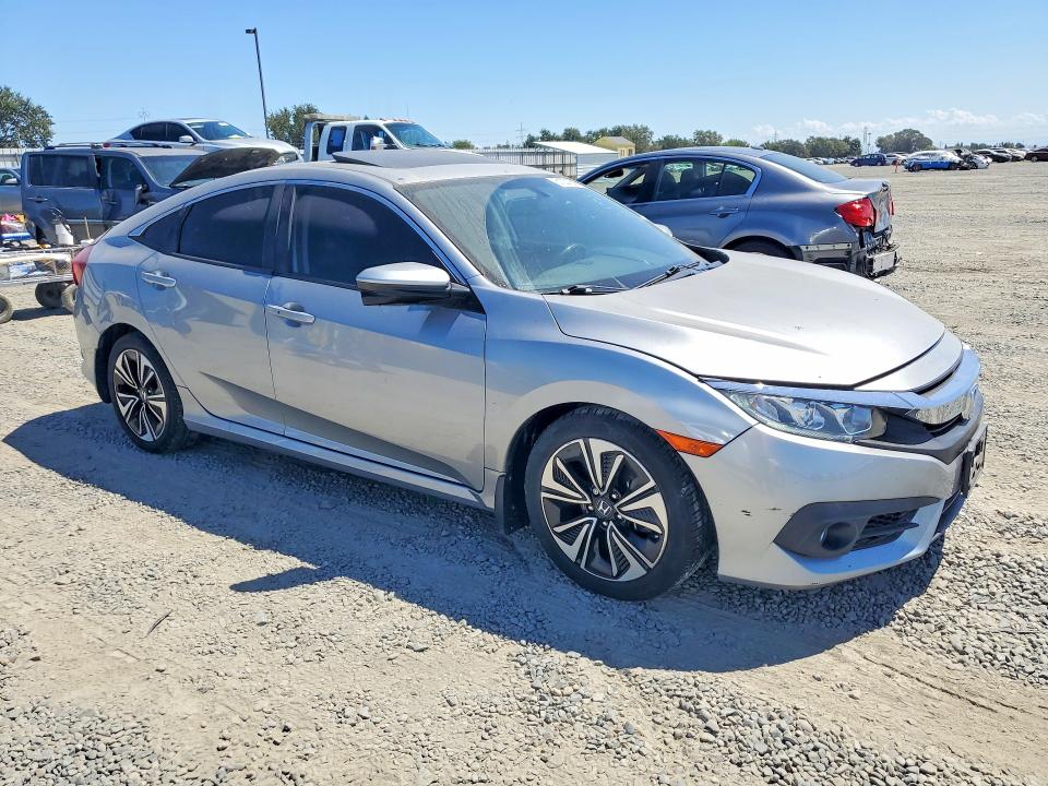 Продажа на аукционе авто 2018 Honda Civic, vin: JHMFC1F72JX043757, номер лота: 61221606